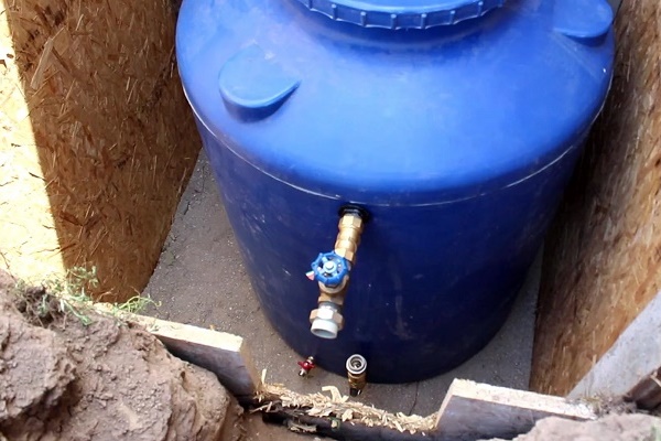 Подключение системы водоснабжения к накопителю