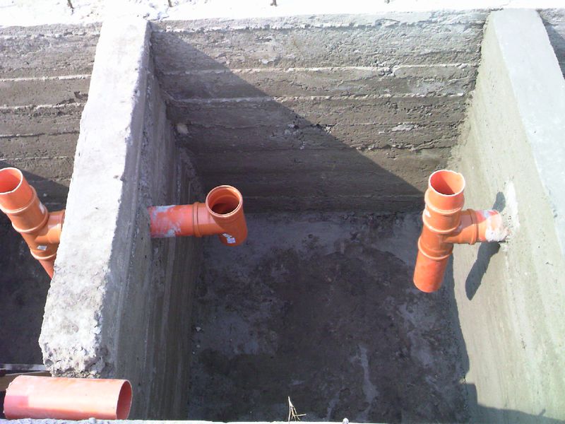 Подведение канализации к выгребной яме