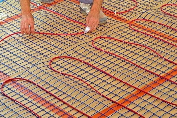 Крепление кабеля к армирующей сетке