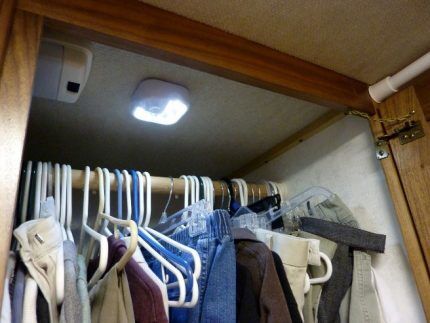Прибор контроля воздуха в гардеробной